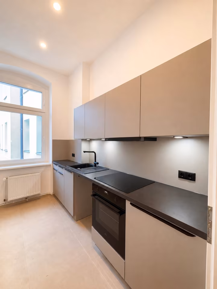 Erstbezug nach Sanierung - perfekt für Singles & Paare in Mitte, Berlin
