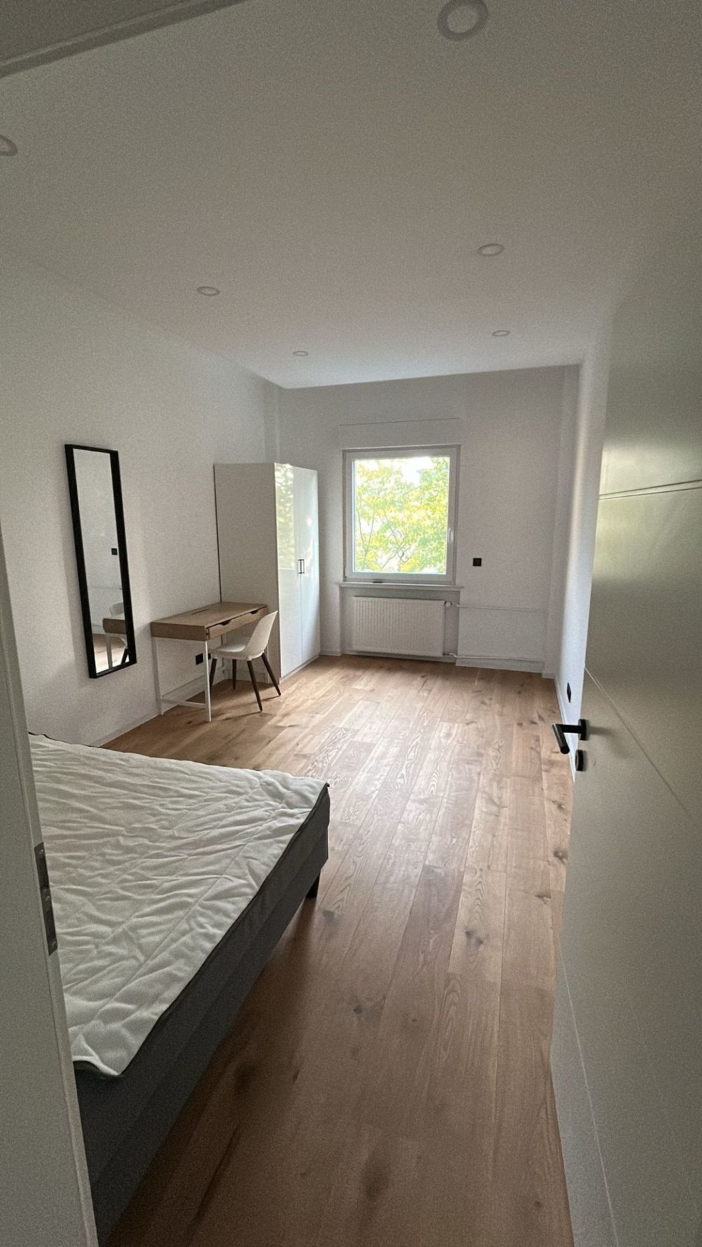 Heidelberger Straße 23/4. OG links WE 11 / Zimmer 2 in Frankfurt am Main